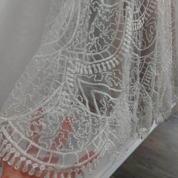 WToo By Watters beaded lace wedding dress - Picture 2 of 7